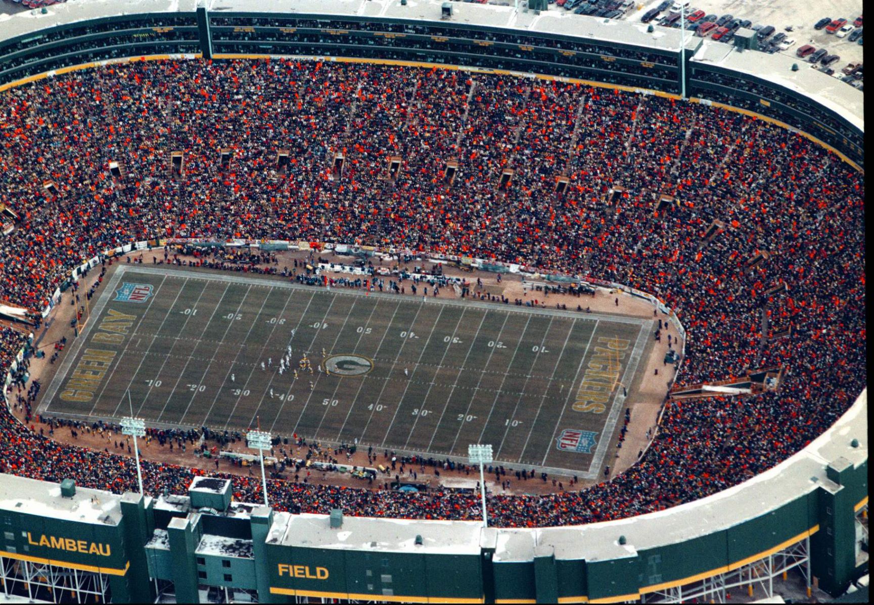 LOCAL PACKERS LAMBEAU FIELD MH